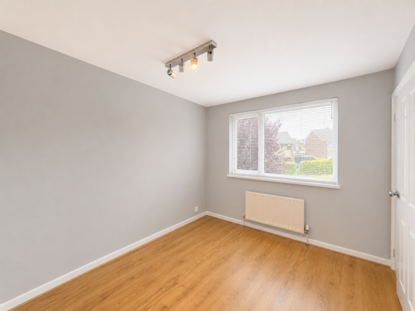 3 bed Detached for sale Image 6