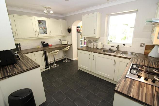 3 bed Link Detached House for sale Image 5