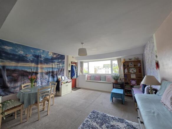 1 bed Flat for sale Image 9