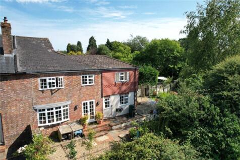 The Cylinders, Fernhurst, Haslemere, Surrey, GU27