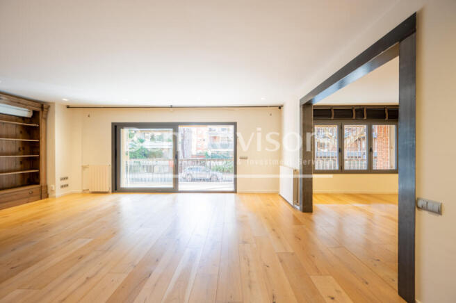 exclusivo-y-amplio-piso-reformado-con-parking-e...