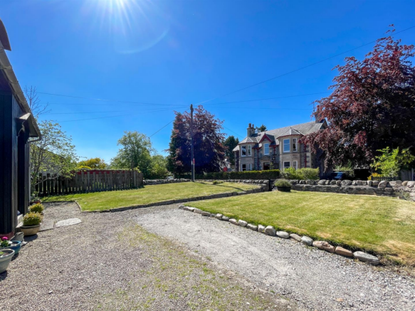 Front Garden & Parking