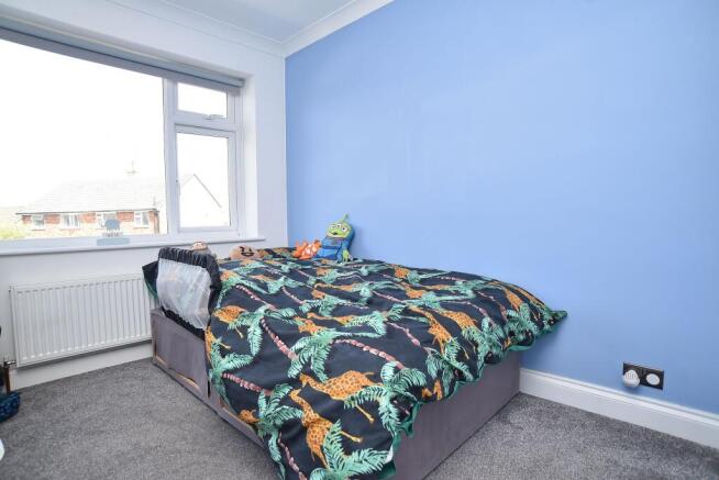 2 bed Semi-Detached Bungalow for sale Image 12