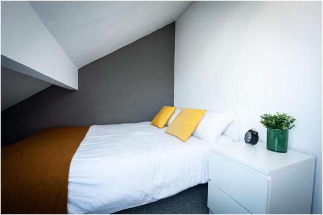 5 bed House to rent Image 6