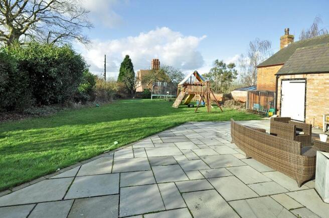 Patio & Garden