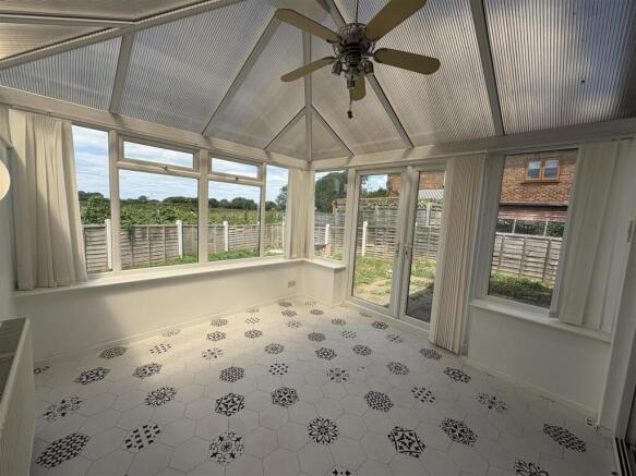 2 bed Semi-Detached for sale Image 7