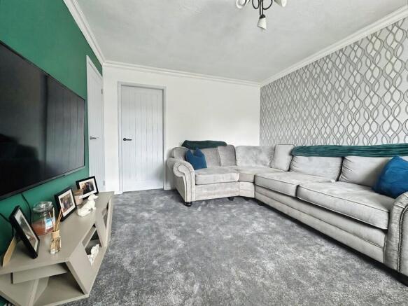 c72d1265-WhatsApp...