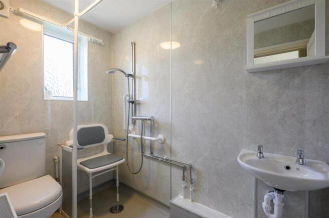 2 bed Terraced for sale Image 8