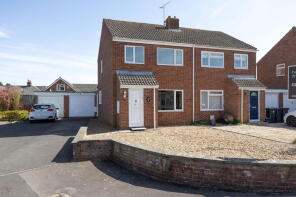 8, St Mathews Close, Rowde SN10 2PG