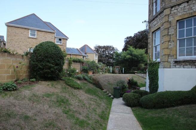 Photo 6