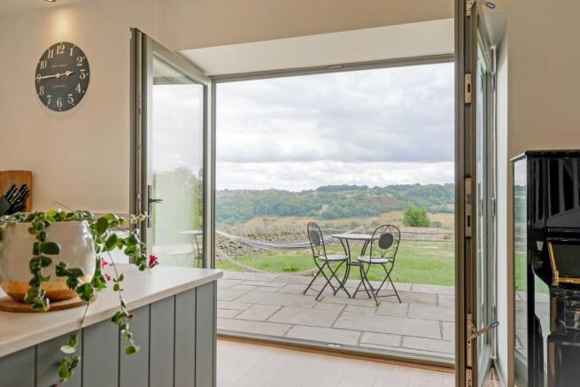 3 bed Detached for sale Image 9