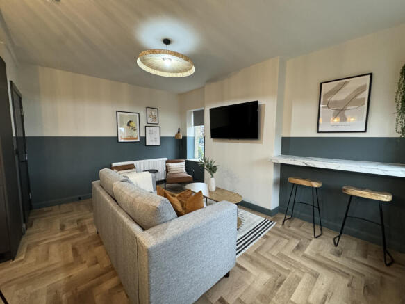2 bed flat to rent Newbury Rd, London BR2