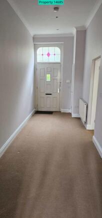 2 bed Apartment to rent Image 10