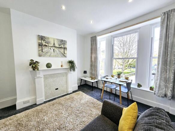5 bed Block of Apartments for sale Image 10
