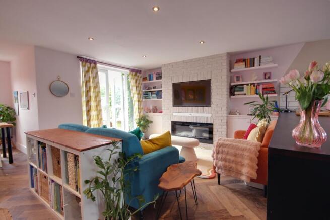 3 bed Detached for sale Image 9