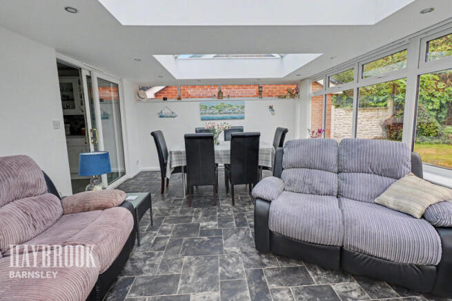 3 bed Detached Bungalow for sale Image 5