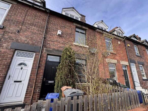 2 bed Terraced to rent in barnsley