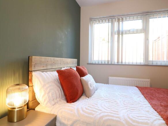 1  Wilberforce Street Room 4 .JPG