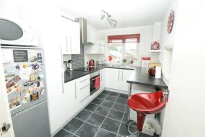 10, Suffolk Close, Slough SL1 6JN