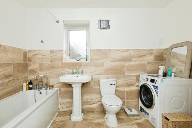 2 bed Detached Bungalow for sale Image 10