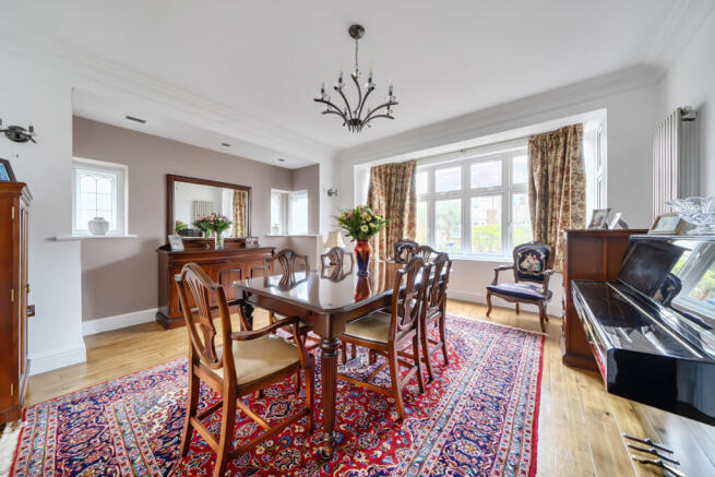 1426067-13-69b810...