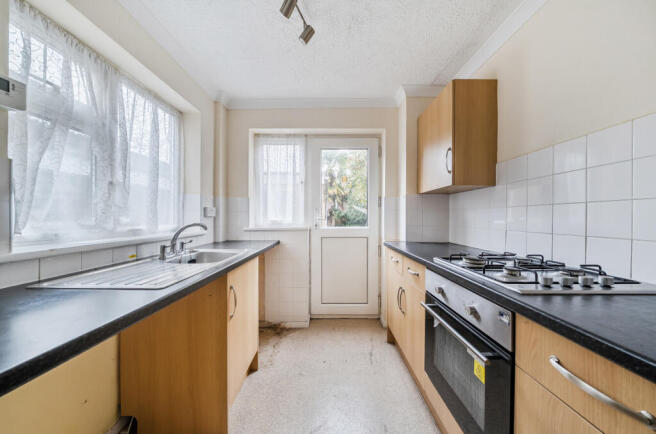 1388353-9-6936c01...