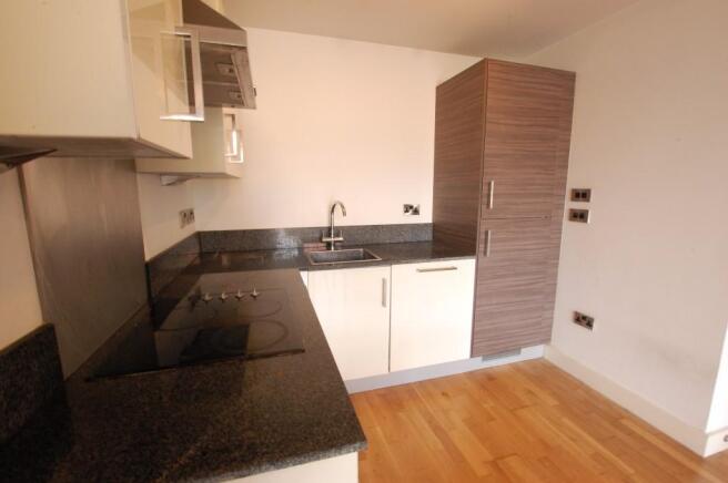 1 bed Apartment to rent Image 9