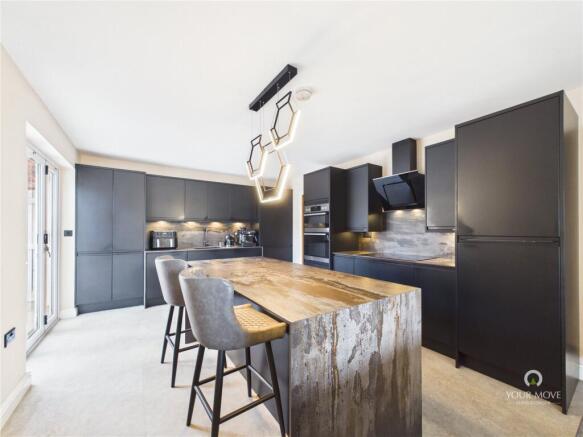Kitchen/Dining Pic 1