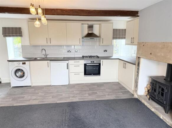 2 bed Terraced for sale Image 6