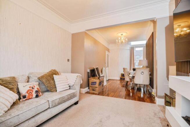 3 bed Terraced for sale Image 4