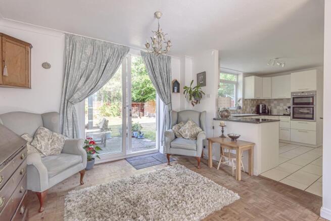 Living Room/Kitchen