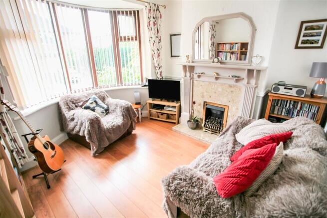 SITTING ROOM