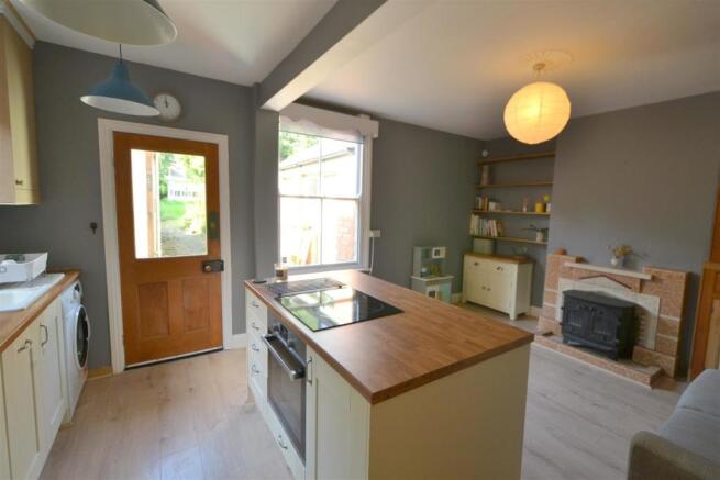 kitchen1.JPG