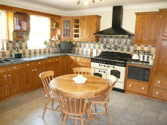 Kitchen/Breakfast Ro