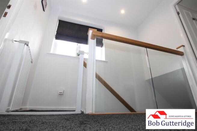 FIRST FLOOR LANDING