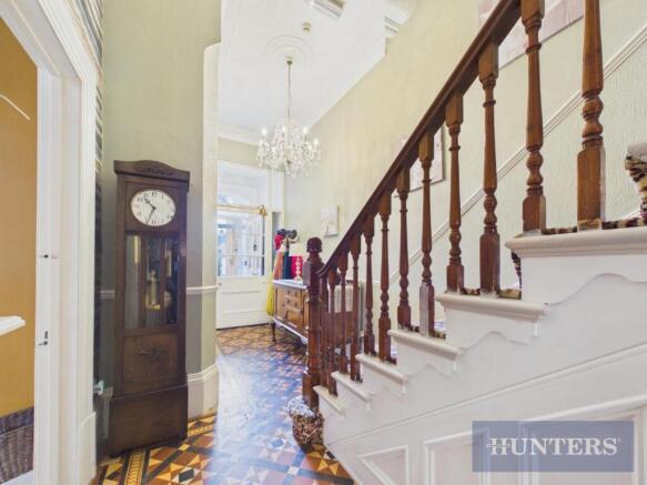 6 bed Semi-Detached for sale Image 12