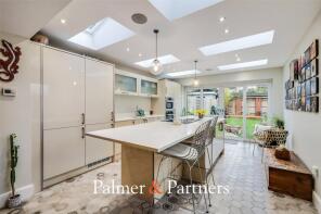 14, May Walk, Chelmsford CM2 9EW