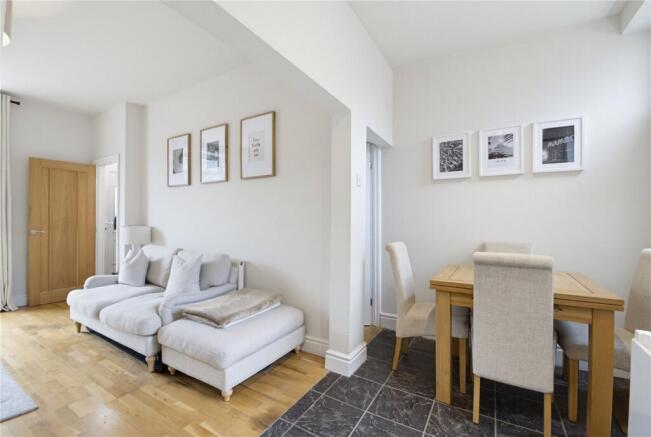 2 bed Terraced for sale Image 7