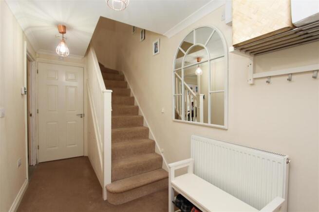 ENTRANCE HALLWAY.jpg