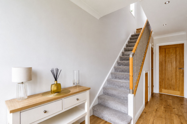 3 bed Semi-Detached for sale Image 2