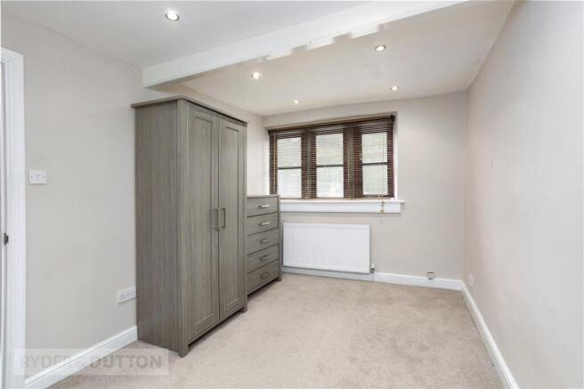 2 bed Apartment for sale Image 11