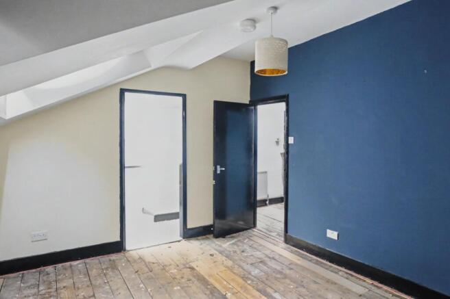 Flat E, 141 Holland Road, London W14 8AS