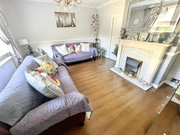 3 bed Semi-Detached for sale Image 12