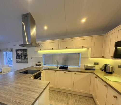 Pathfinder Tuscany, Alder Country Park, Bacton Road, North Walsham, Norfolk, NR28 0RA photo 5