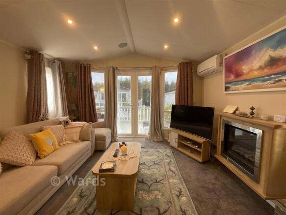 Lounge 2