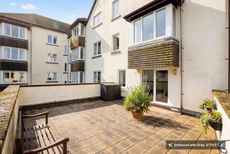 Leander Court, Strand, Teignmouth, TQ14 8AQ