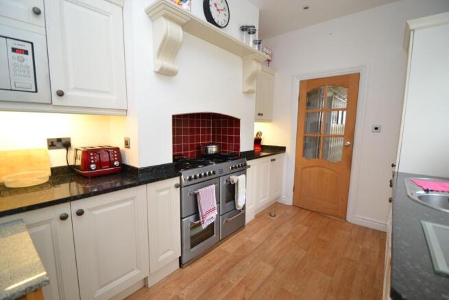 3 bed Semi-Detached for sale Image 10