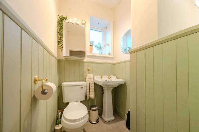 4 bed Terraced for sale Image 10
