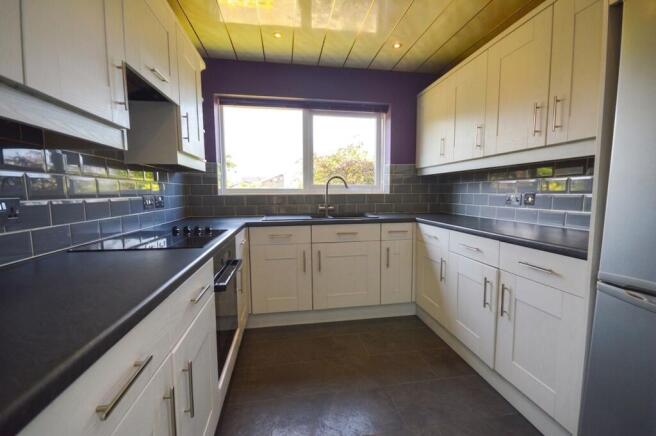 3 bed Detached Bungalow for sale Image 7