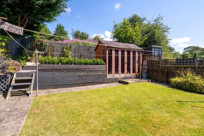103_Howdenburn_Court-14.jpg